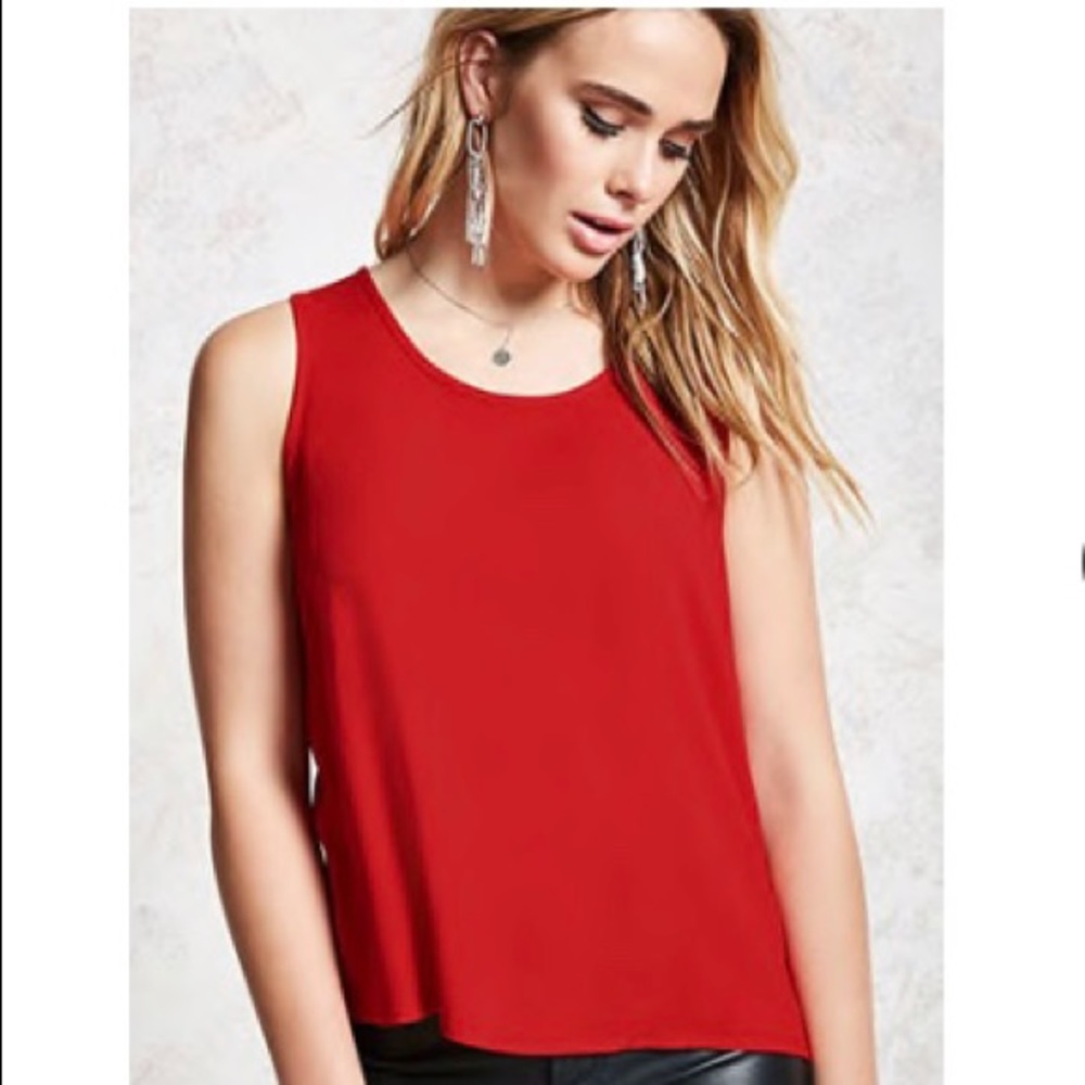 💘 Sleeveless Red Top With Back Slit